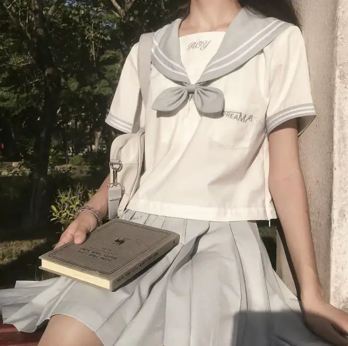 不负情深不负卿